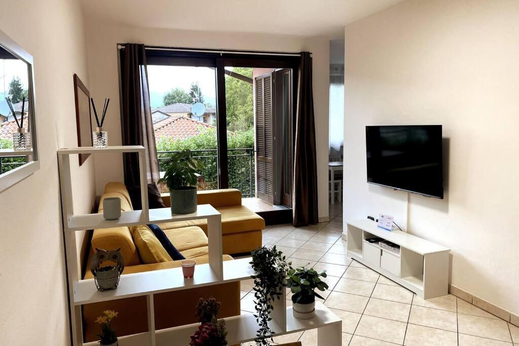 Hygge Holiday House Luino Zewnętrze zdjęcie